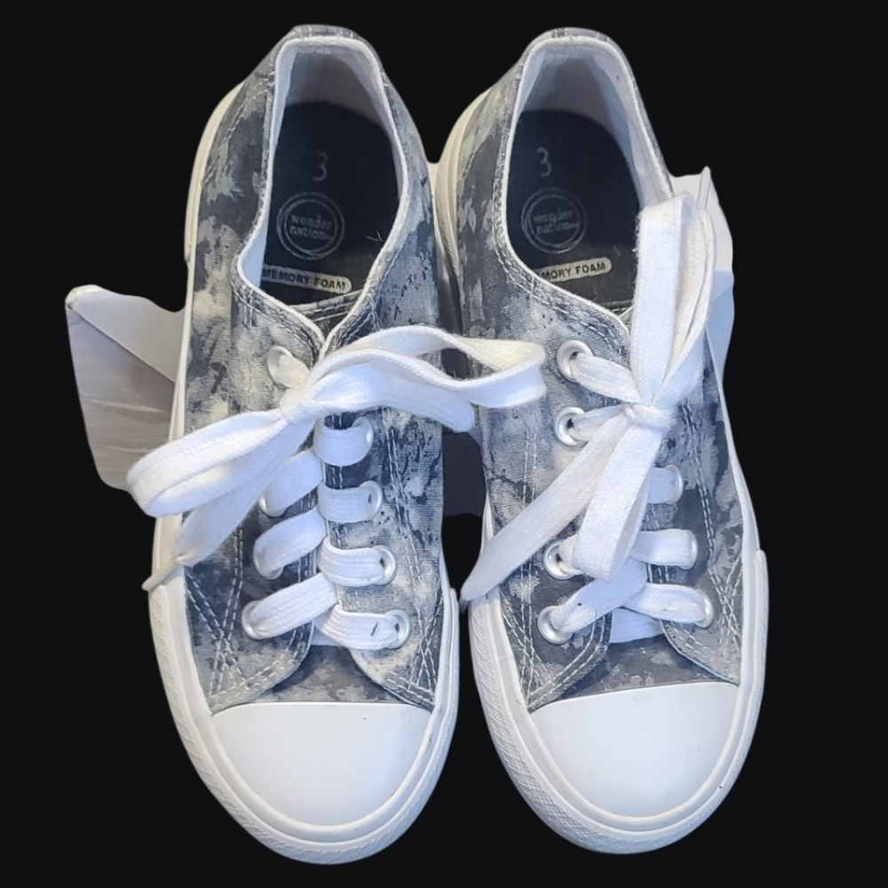 Kids Black & White tie-dye Sneakers Sz 3